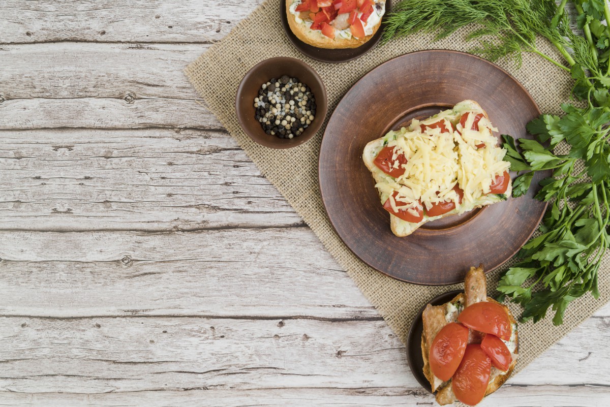 Бутерброды со шпротами: новый уровень вкуса!