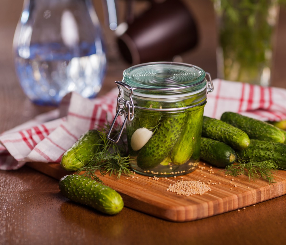 Солёные огурцы по бабушкиному рецепту: классический вкус из детства
