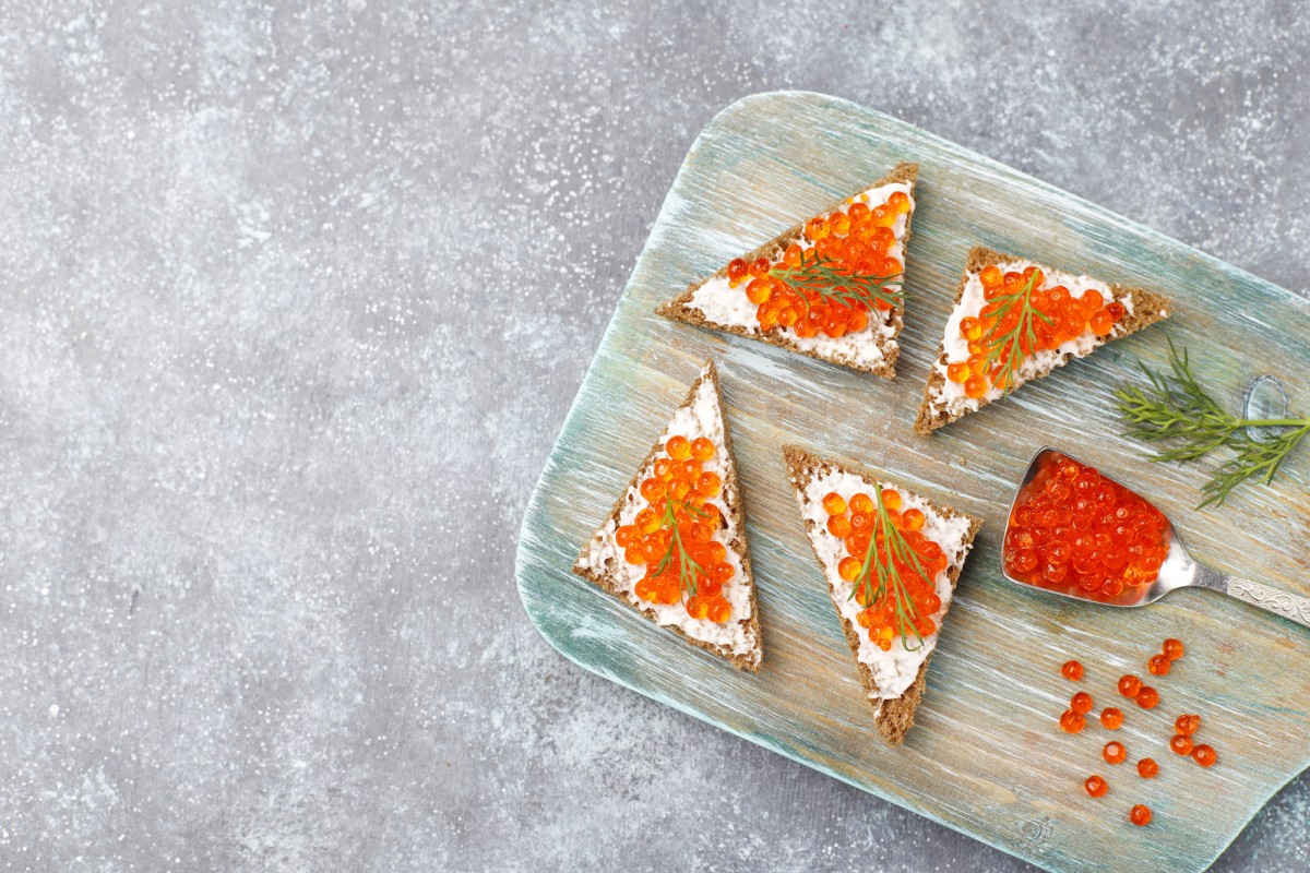 Бутерброды с красной икрой: новый уровень вкуса с печенью трески