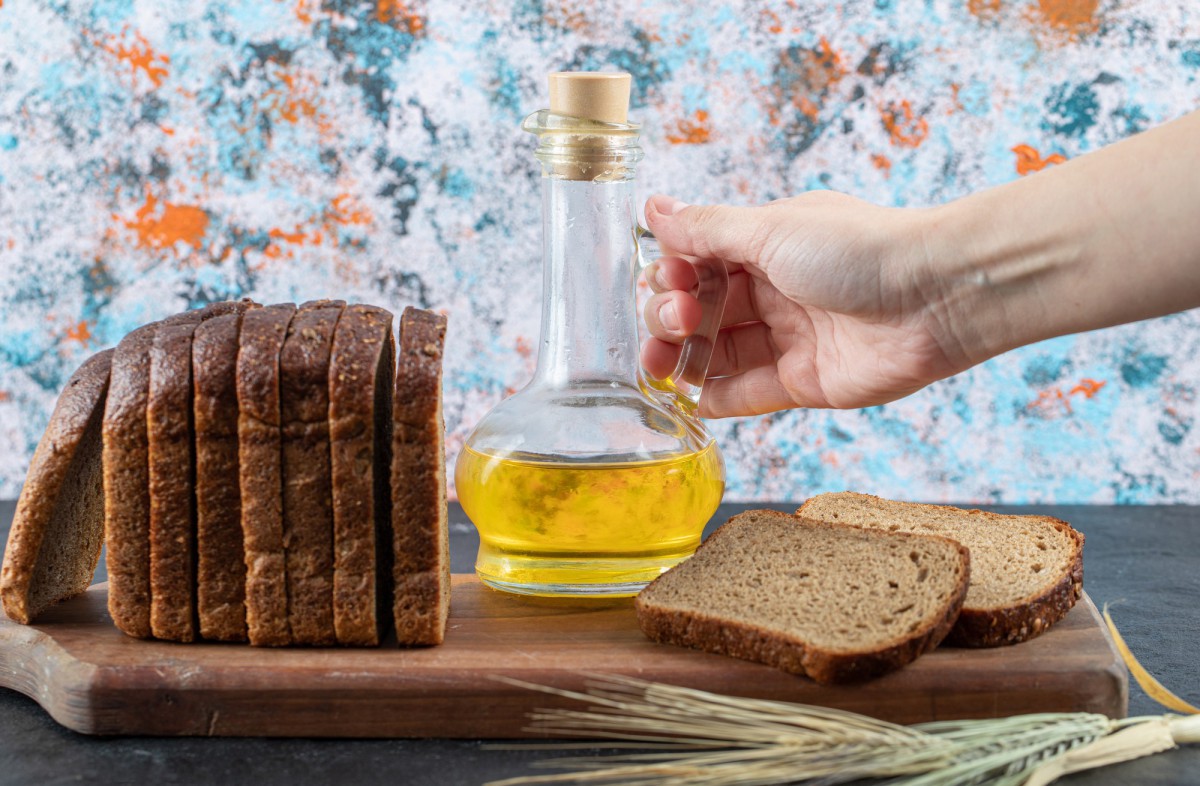 Как сохранить бутылку с маслом чистой и аккуратной