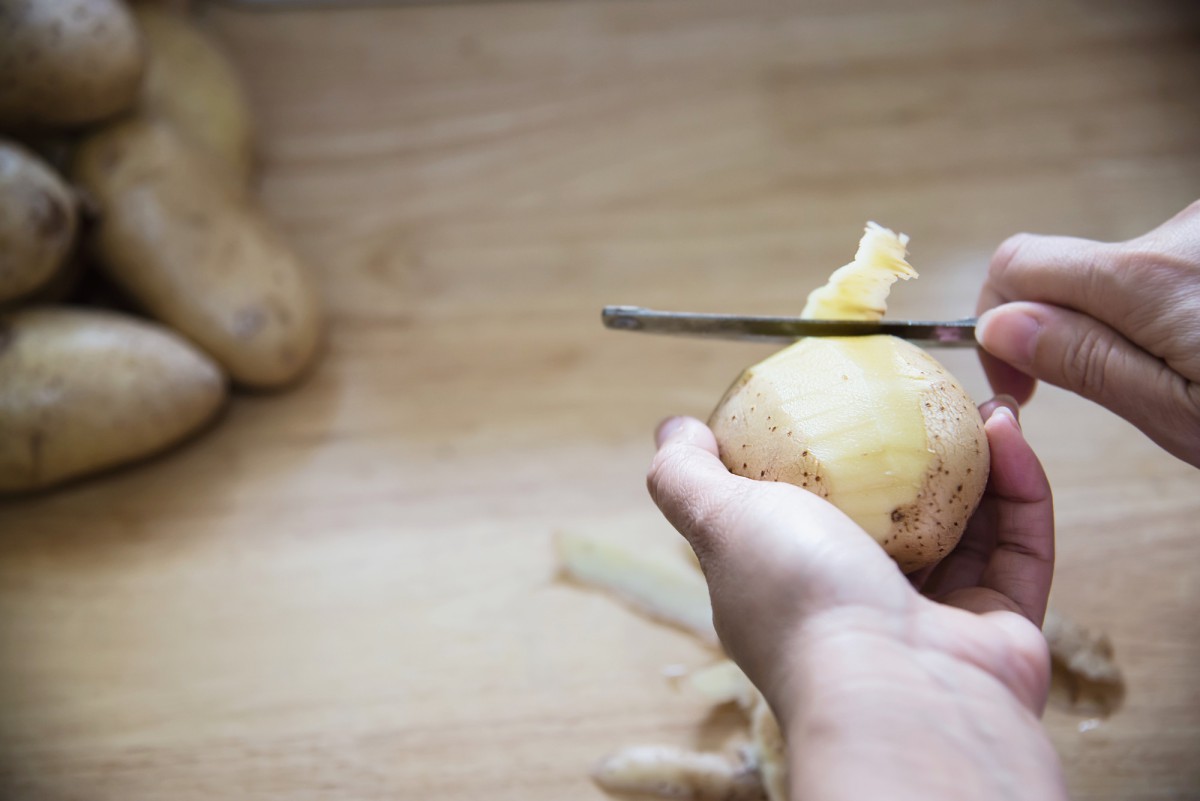 Простой способ определить вкус картошки без варки
