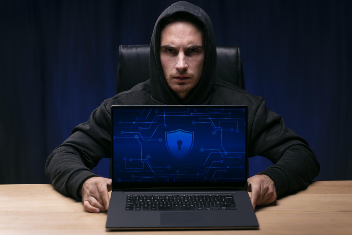 Почему отключение VPN при входе в банки — это не паранойя, а необходимость