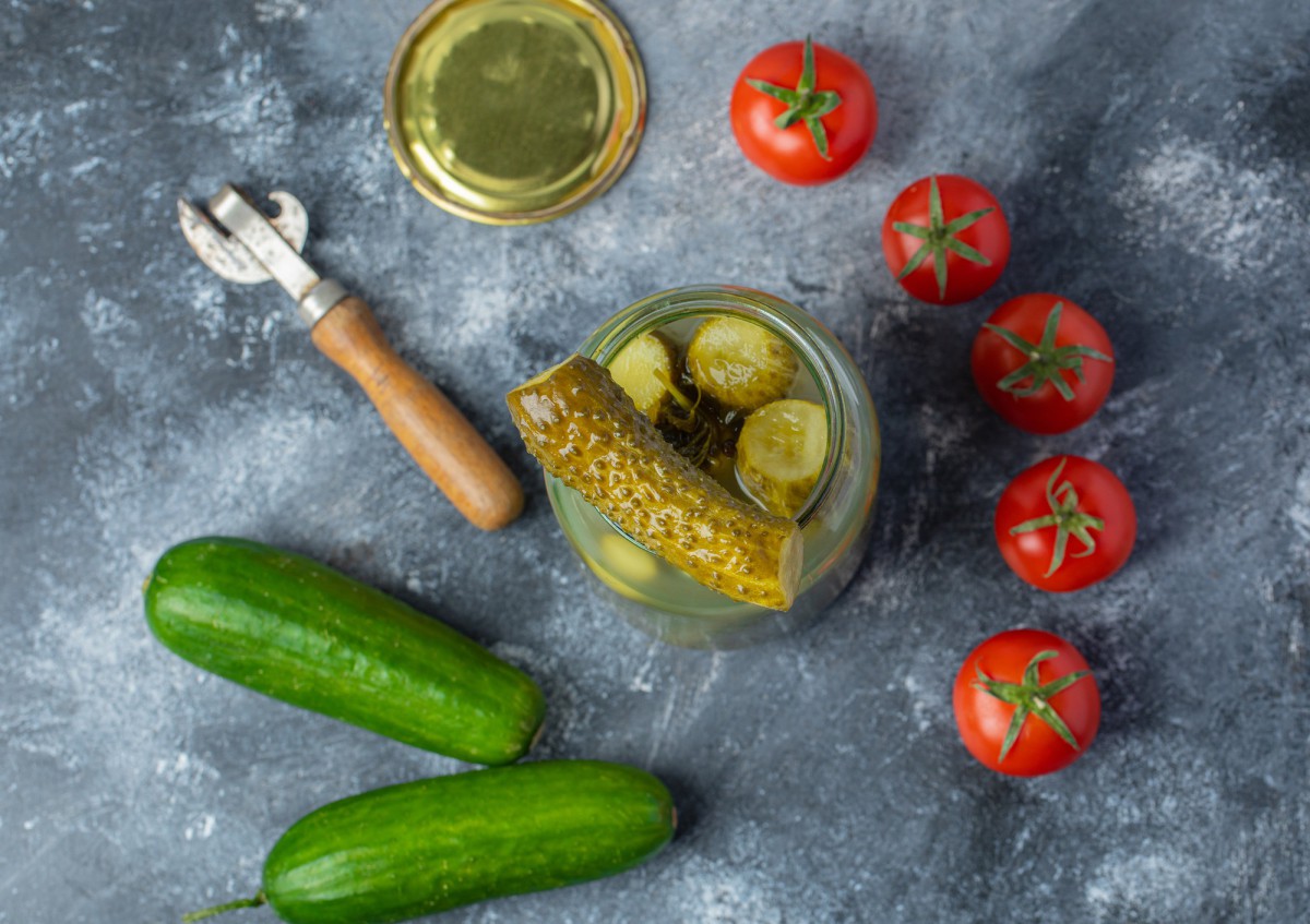Необычный маринад для малосольных огурцов: новый уровень вкуса