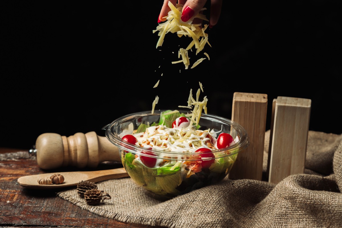 Салат-головоломка: какой секретный ингредиент сводит с ума вкусовые рецепторы?