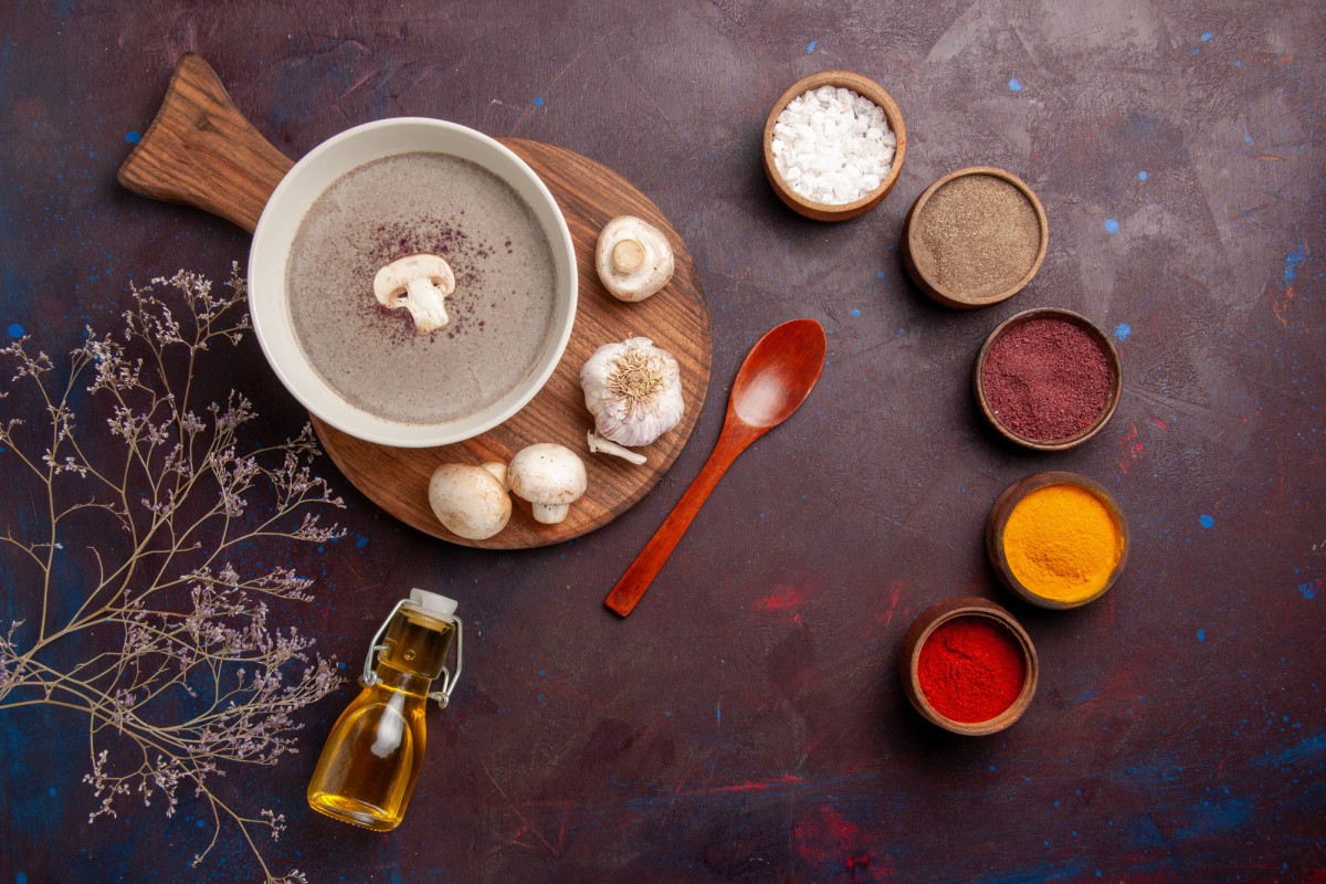 Картофель в горшочке: нежное блюдо с грибами и зеленью