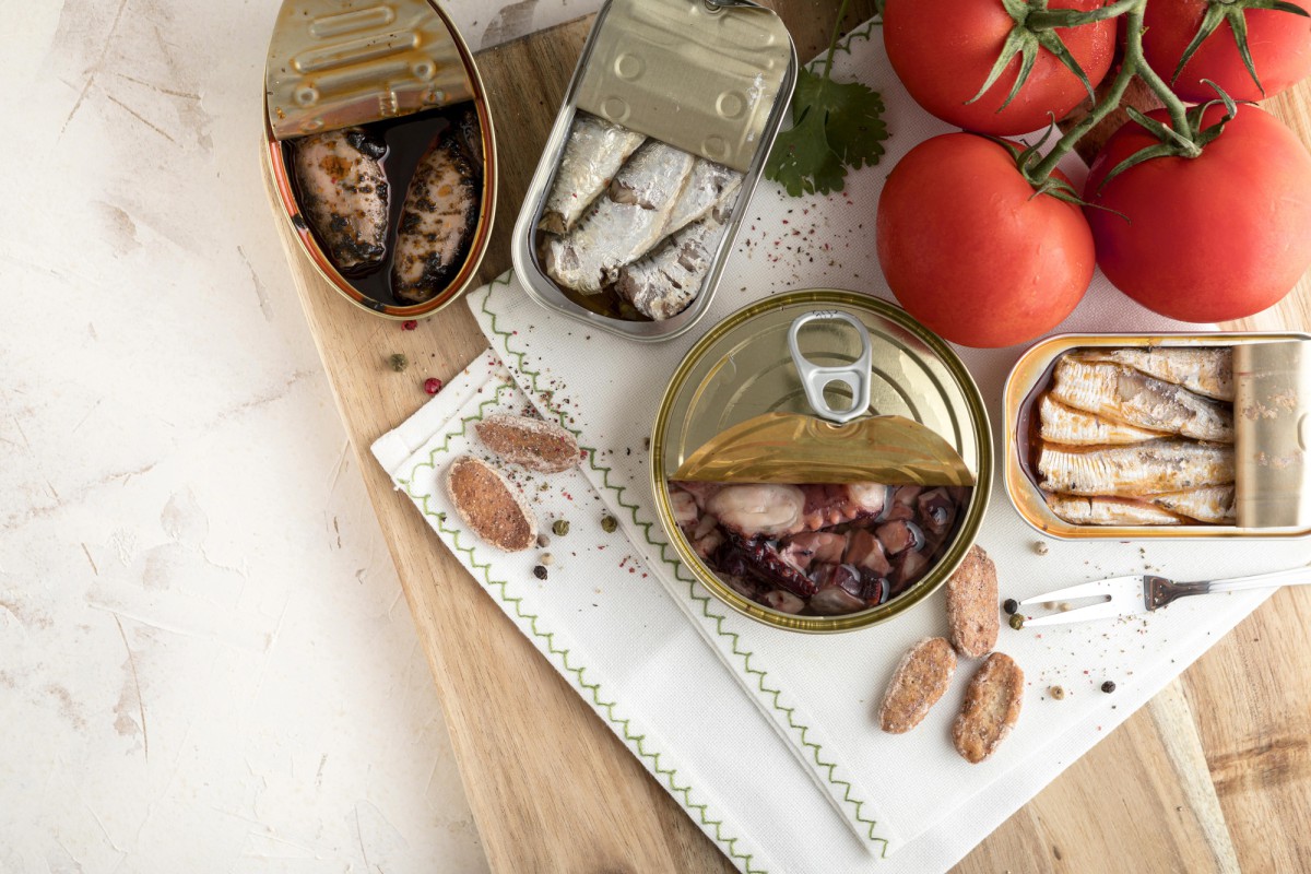 Как приготовить вкусные домашние рыбные консервы: секреты шеф-повара
