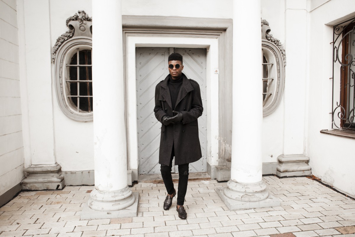 Как выбрать идеальный тренч: гид от стилиста