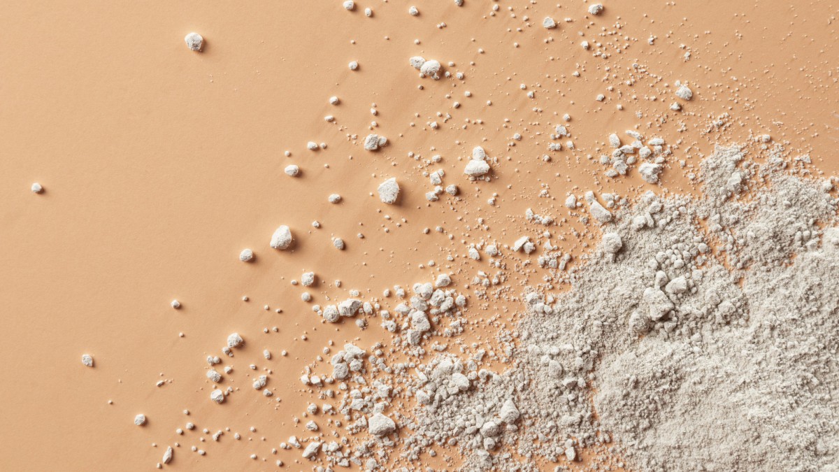 Как реанимировать разбитую пудру: простой способ вернуть косметике жизнь