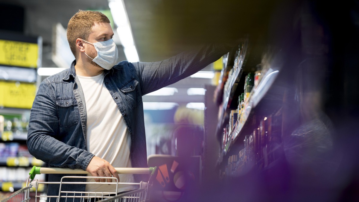 Как не купить просрочку в супермаркете: советы бывалого покупателя