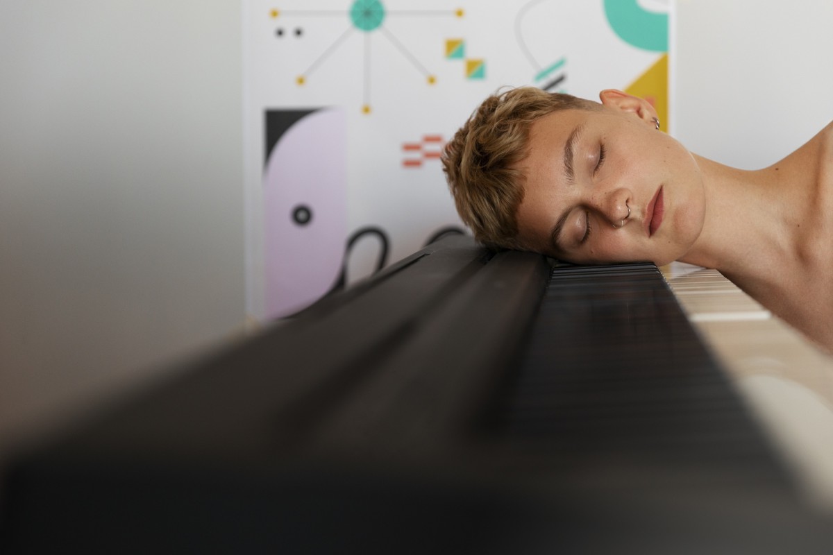 Сомнолог развеял миф о времени засыпания: что важно для здорового сна?