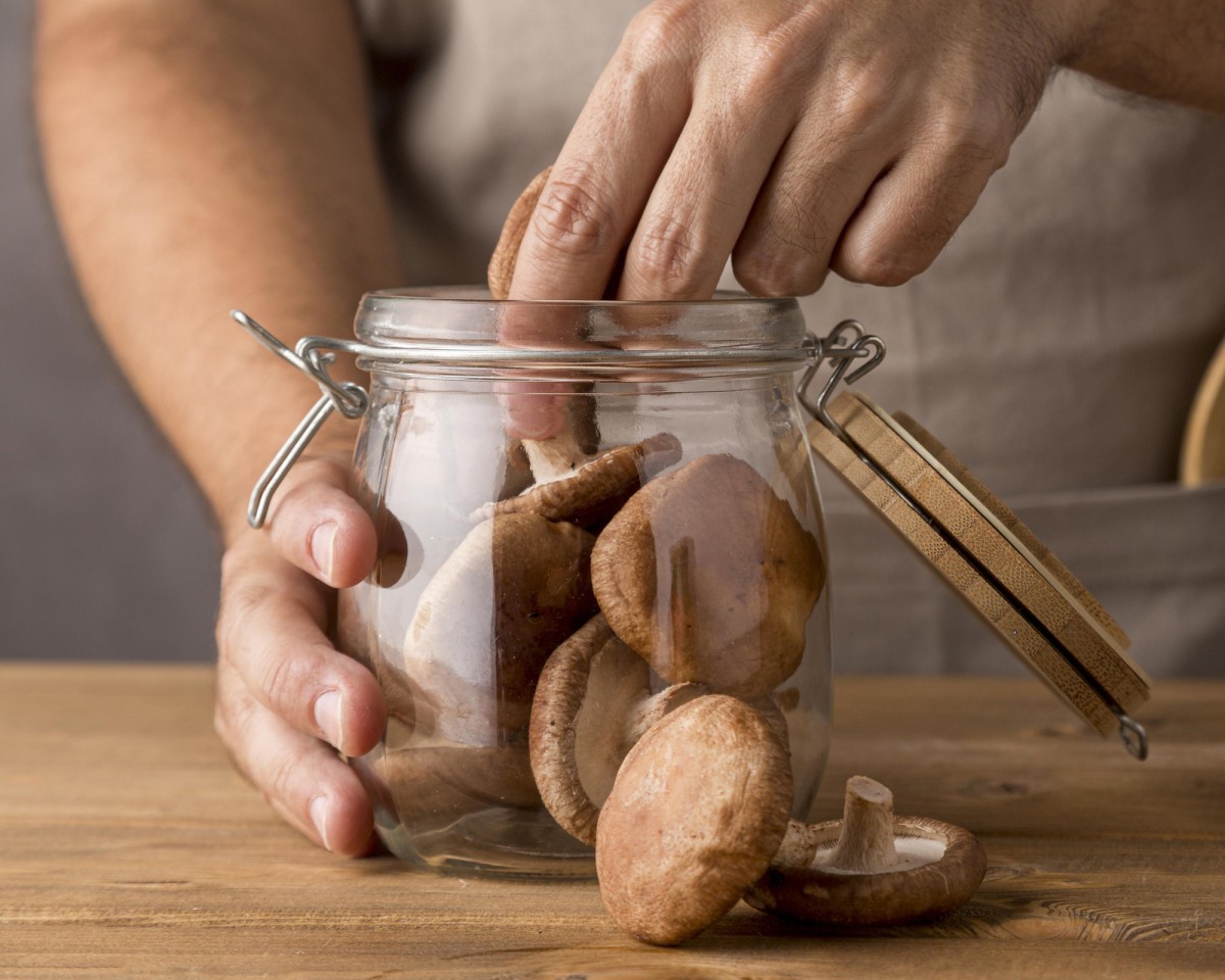 Как быстро очистить фундук от скорлупы без орехокола