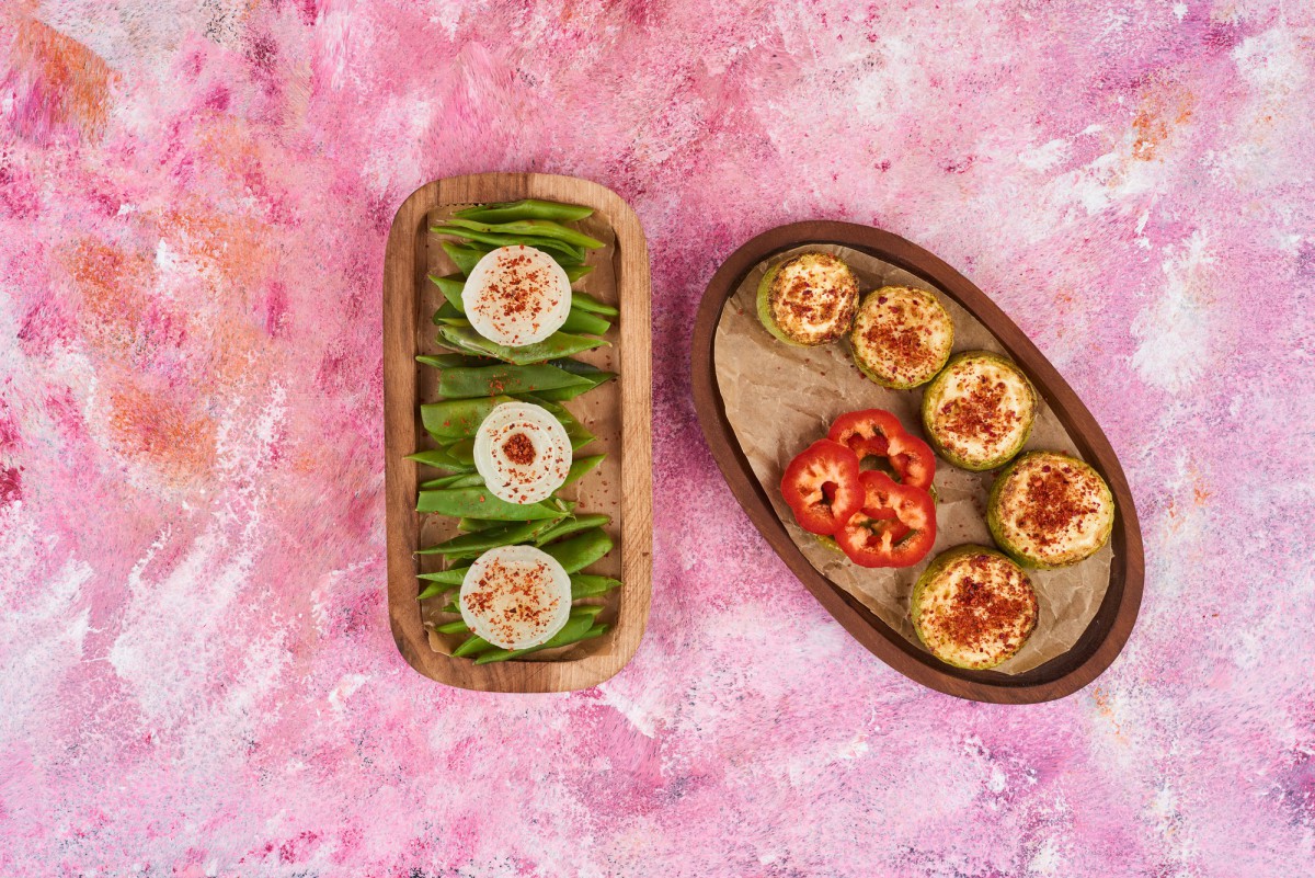 Фаршированные яйца: 5 необычных начинок для праздничного стола