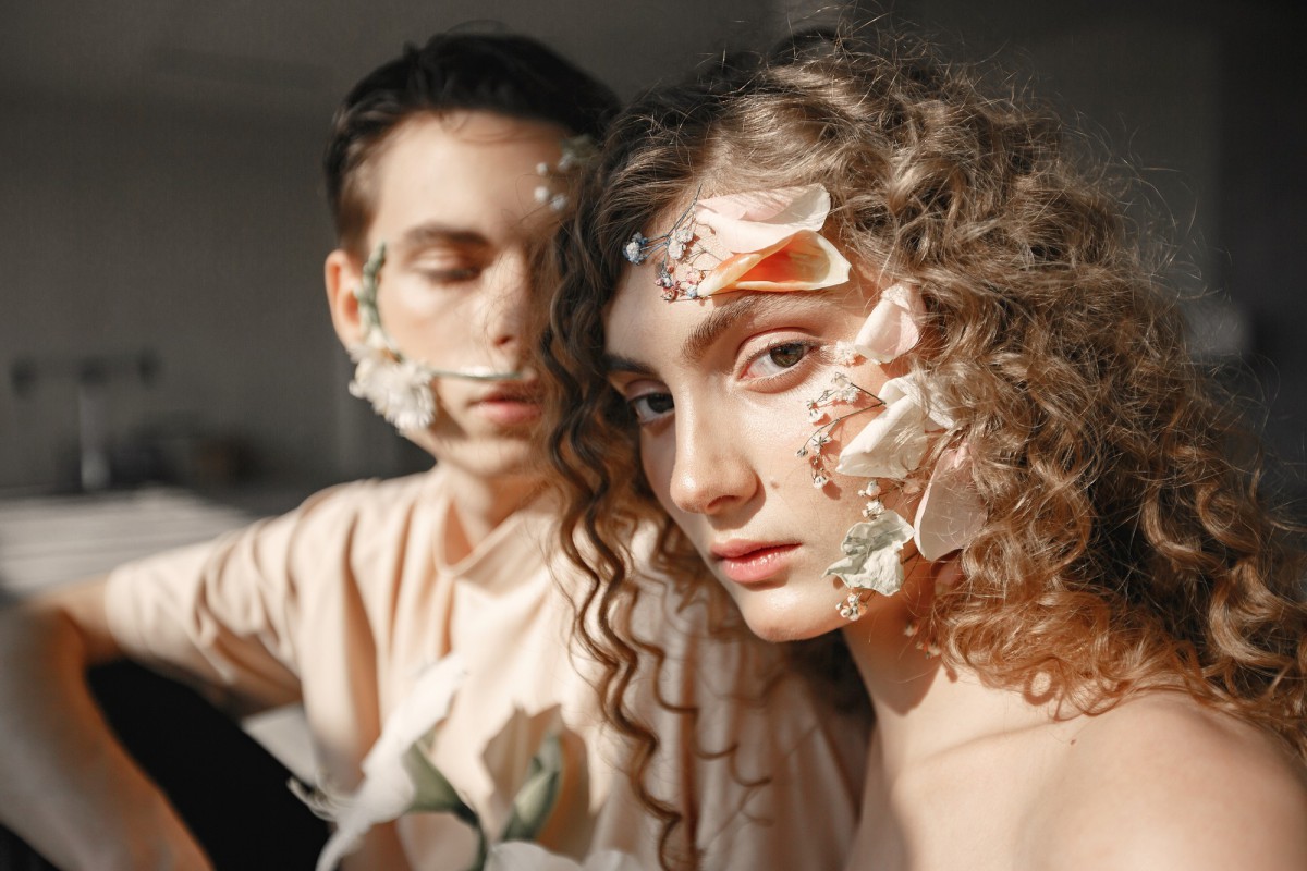 Почему женщины за 40 не спешат под венец: взгляд психолога