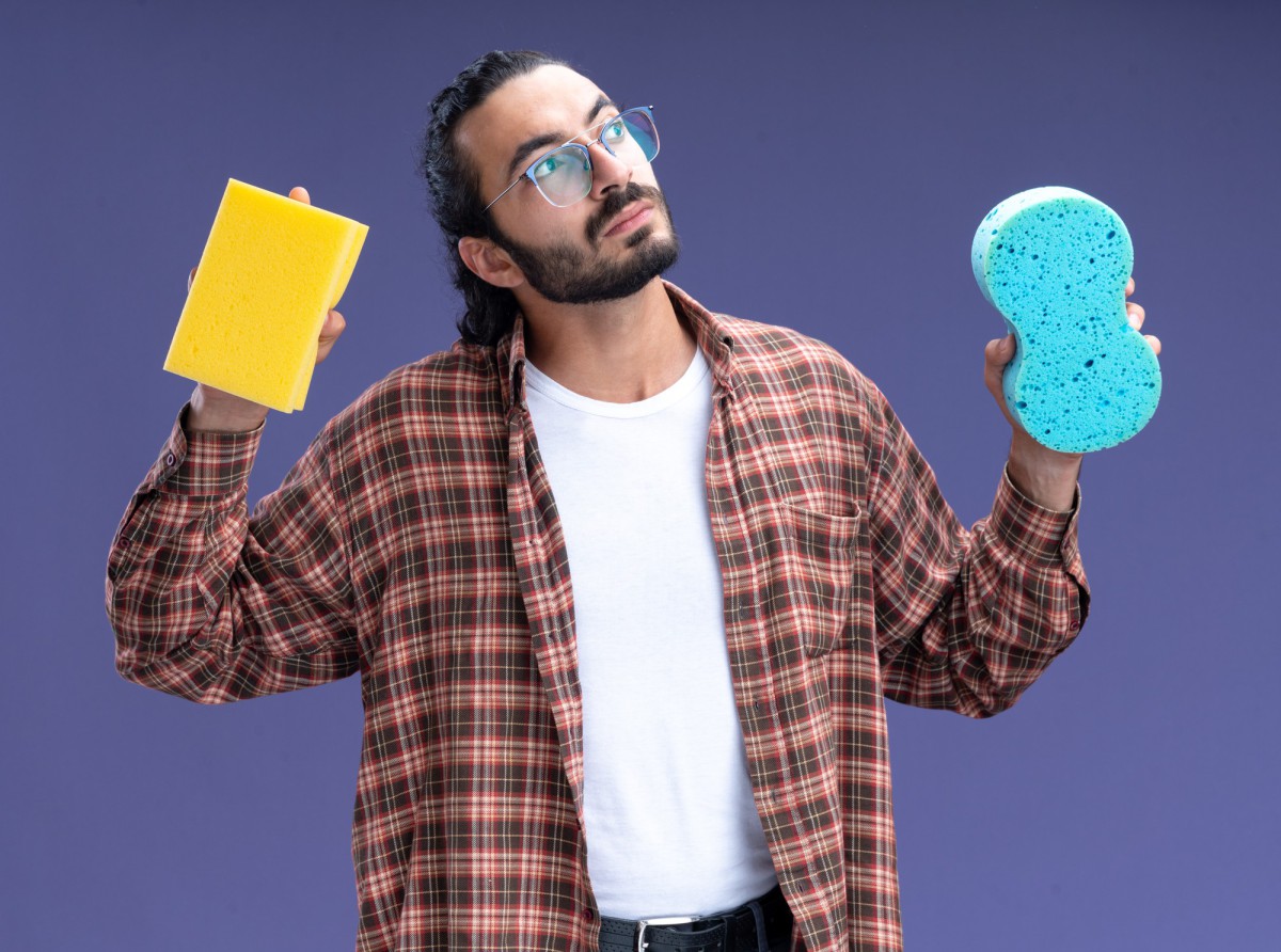 Как быстро очистить динамик телефона и улучшить слышимость