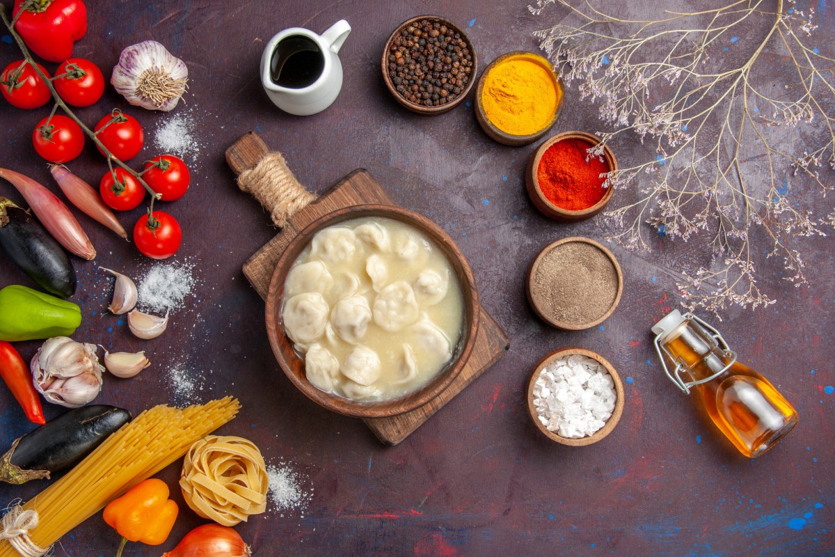 Соус «Двойной орех и помидоры»: как превратить обычное мясо в шедевр