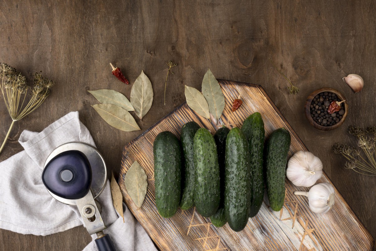 Традиционный рецепт засолки огурцов без уксуса: как делали наши бабушки