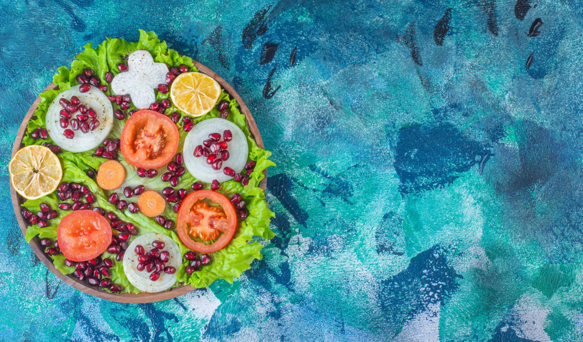 Оливье с креветками: новый взгляд на классический салат