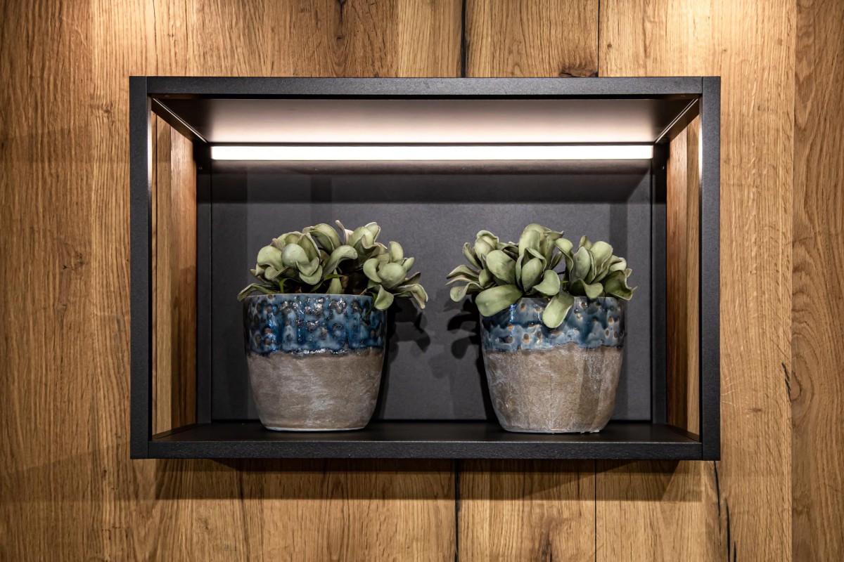 Как эффективно хранить пустые банки от закруток в квартире