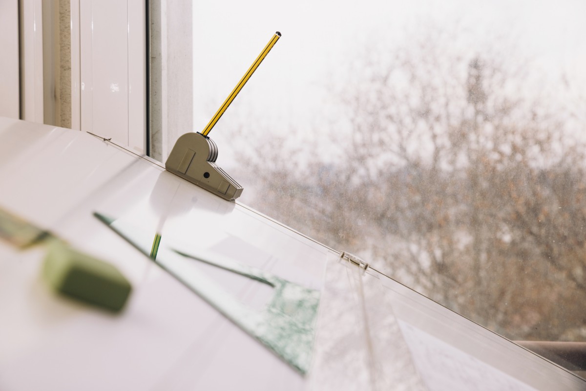 Секреты долговечности пластиковых окон: не забывайте про уплотнитель!