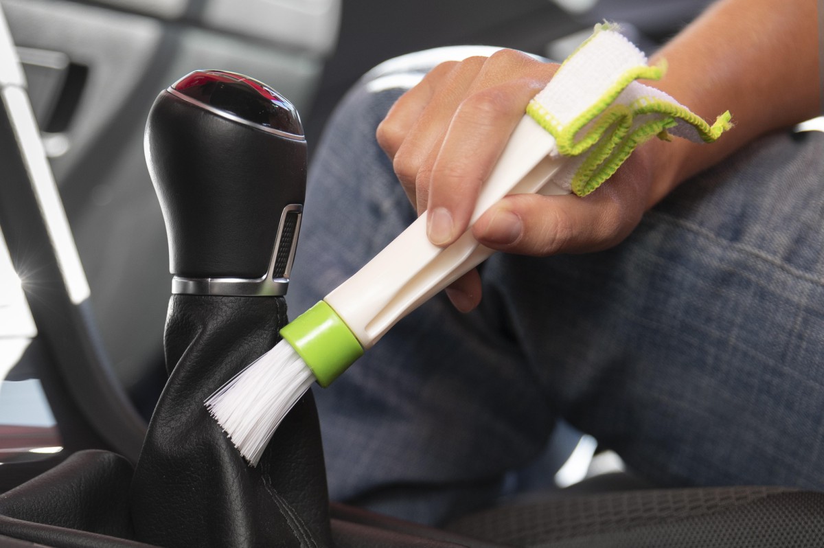 Как быстро и эффективно очистить салон автомобиля с помощью соды