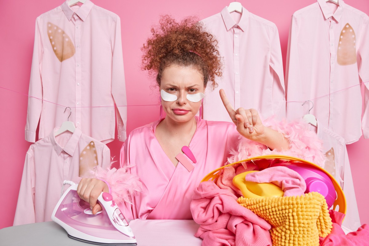 Как спасти платье от жирных пятен: 3 эффективных метода