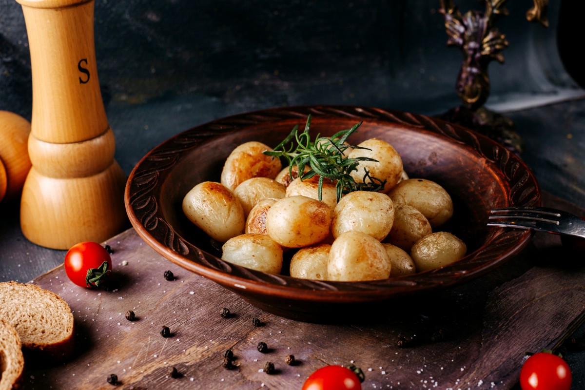 Идеальная картошка по-деревенски: хрустящая корочка и нежная мякоть