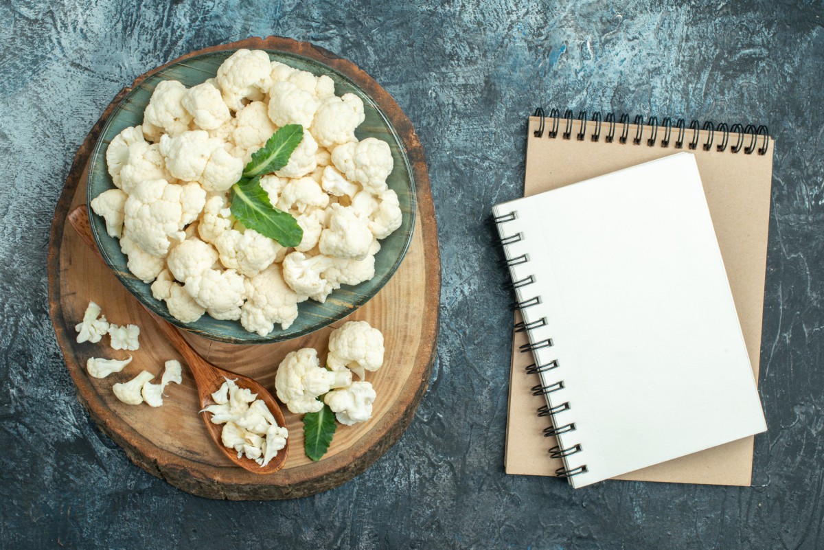 Салат из ветчины, сыра и фасоли: быстрый и сытный рецепт