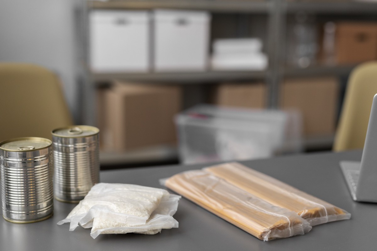 Как убрать запах из пластикового контейнера: простой и эффективный способ