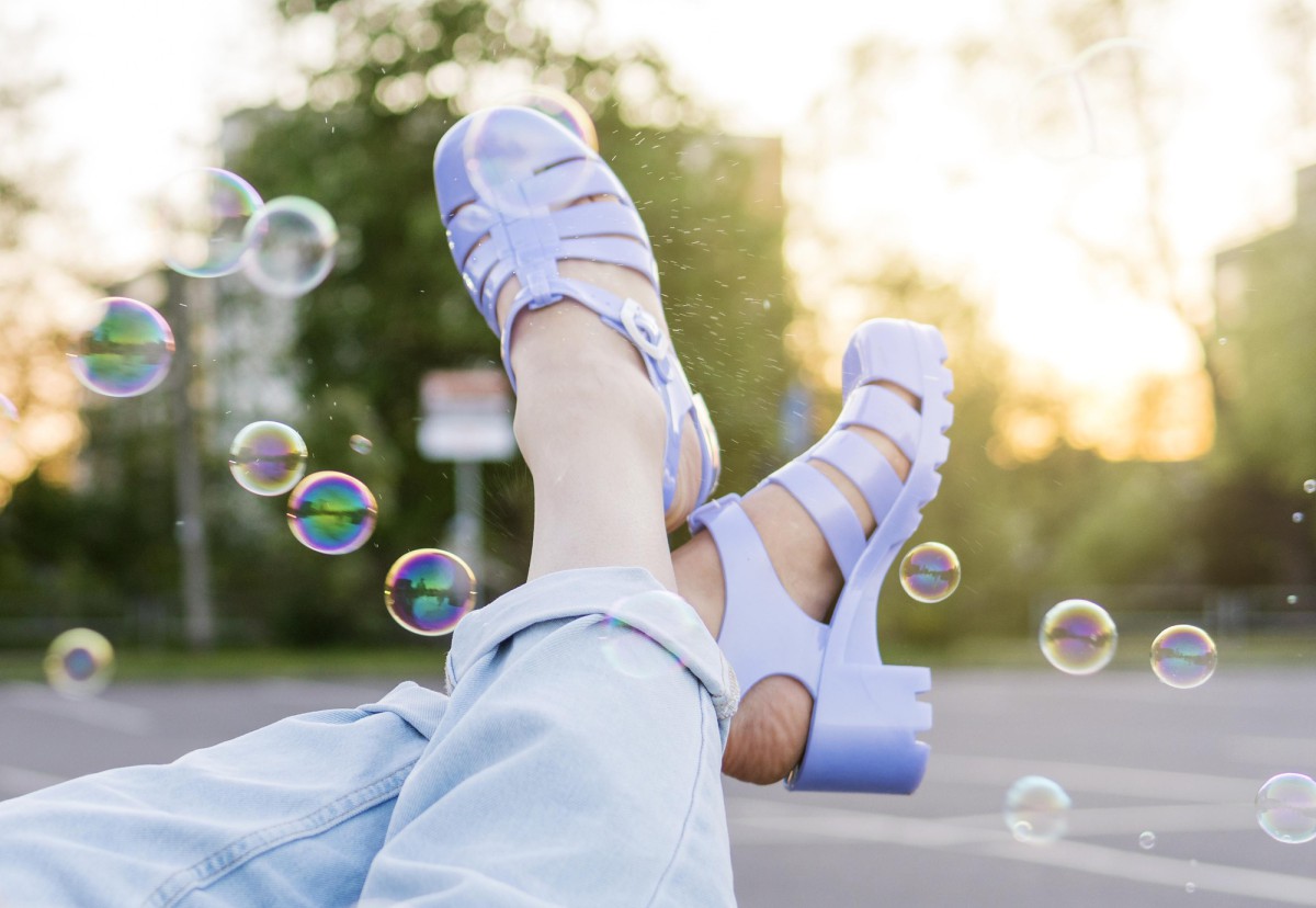 Волшебный ластик: верни своей обуви белоснежную подошву!