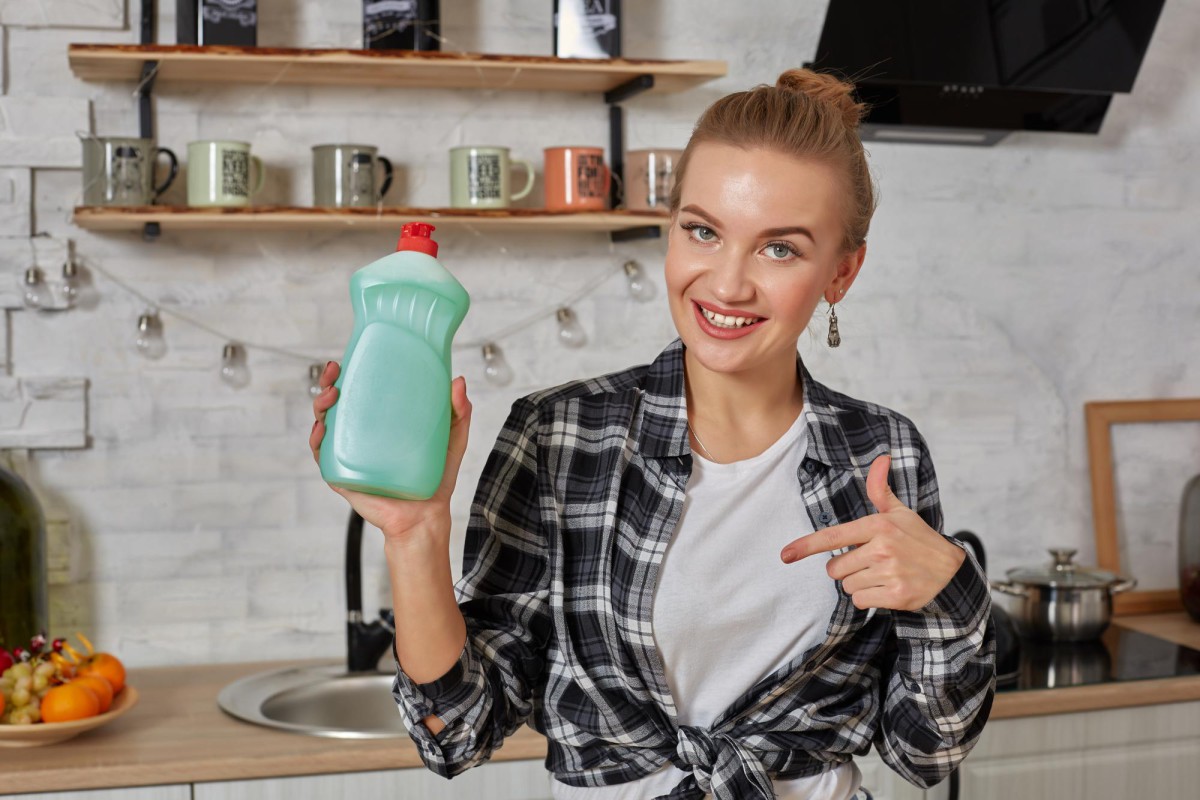 Ополаскиватель для рта: неожиданное применение в уборке