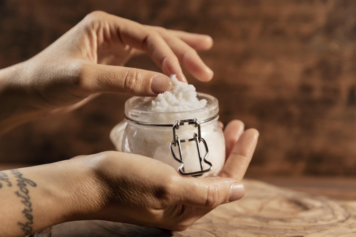 Как избавиться от трещин на руках после садовых работ: простой рецепт