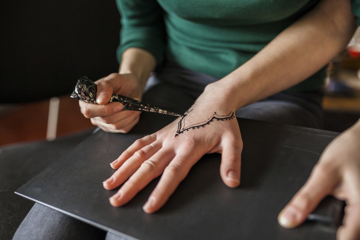 Как быстро застегнуть браслет без посторонней помощи