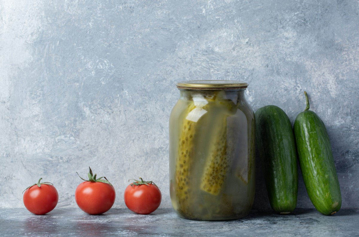 Как спасти пересоленные маринованные огурцы: проверенные способы