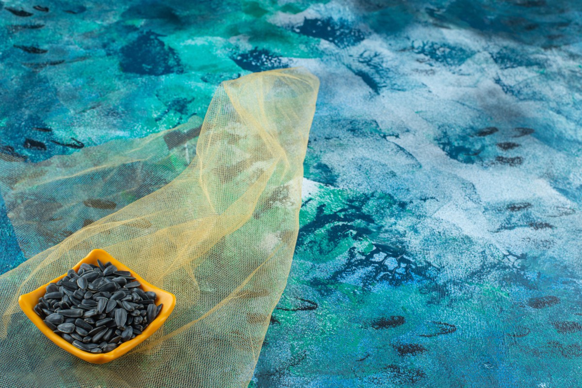 Как хранить копчёную рыбу в холодильнике без запаха