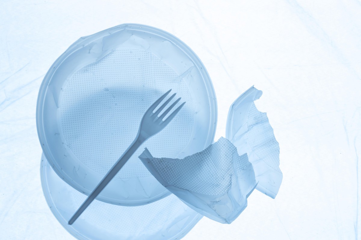 Как быстро перемыть гору посуды после застолья: секретный ресторанный метод