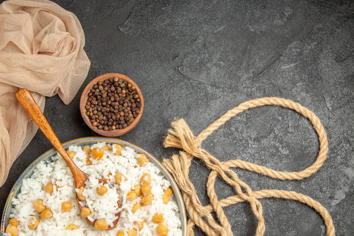 Оладьи из вчерашнего риса: превратите неудачу в кулинарный шедевр!