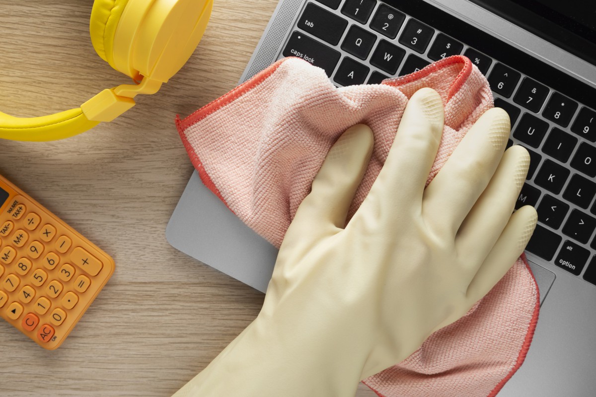 Как старые носки помогут вам в уборке дома