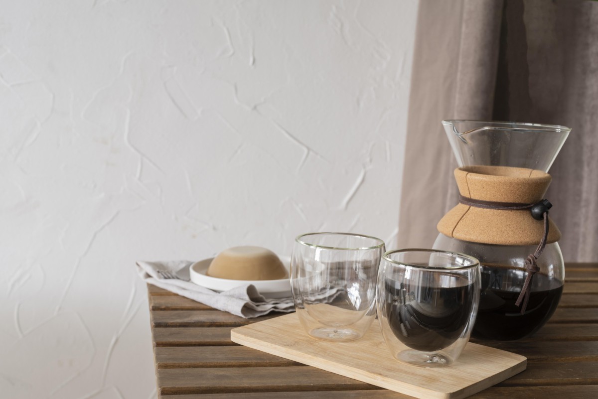 Кофейный фильтр: 4 необычных способа применения в быту