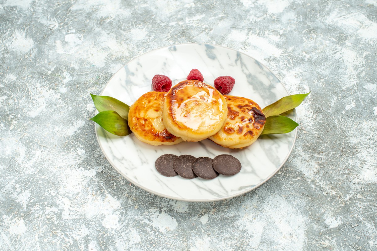 Нежные сырники без сахара: вкусно и полезно!