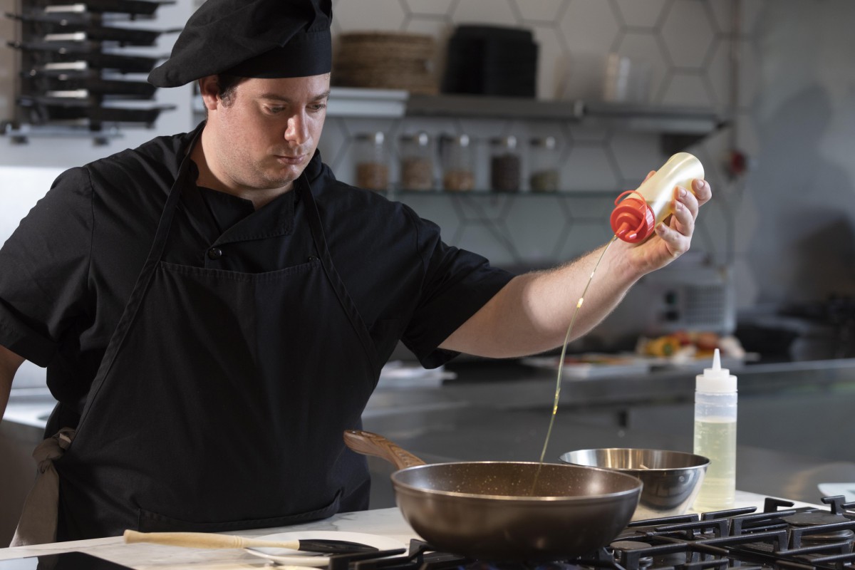 Секреты жарки лука: как добиться румяной корочки без подгорания