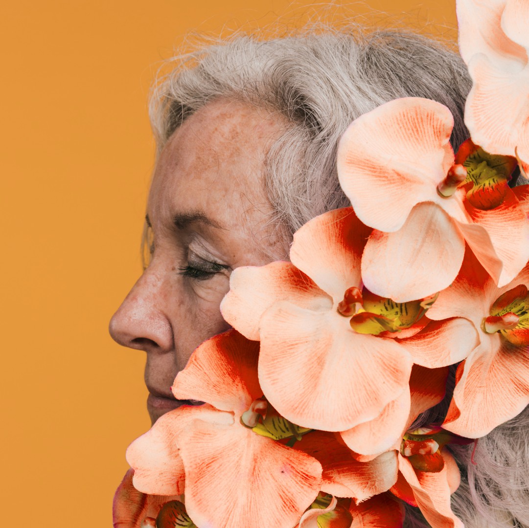 Седина — признак мудрости: почему стоит оставить её без краски