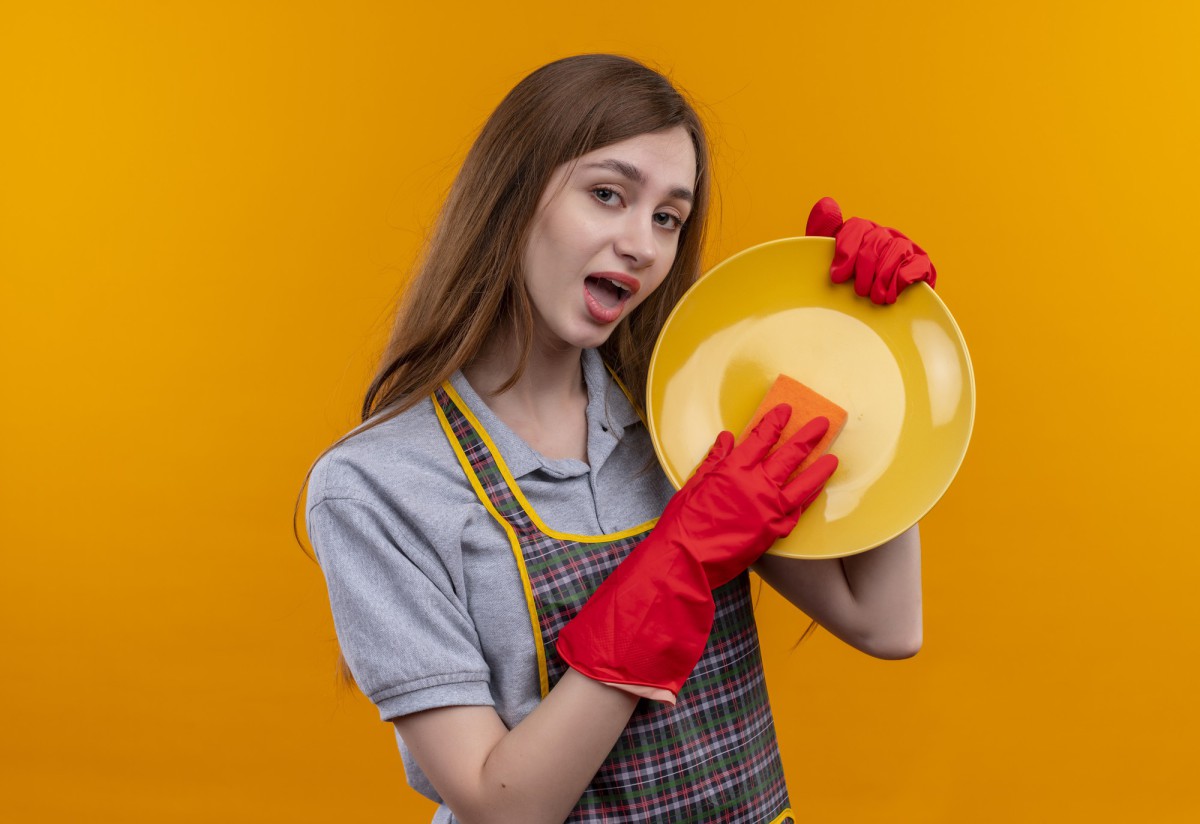 Почему посуда в Турции пахнет не так, как хотелось бы: раскрываем секрет