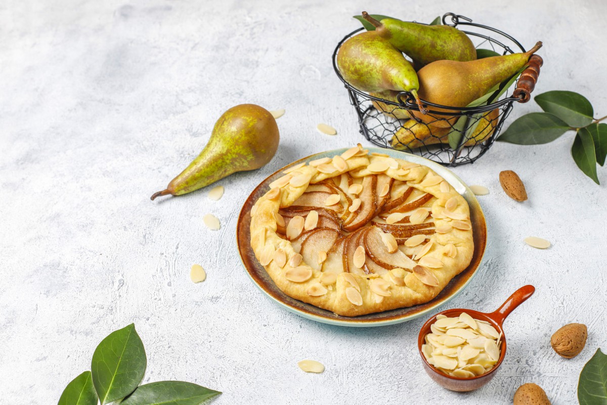 Пирог с грушами: ароматный десерт для всей семьи