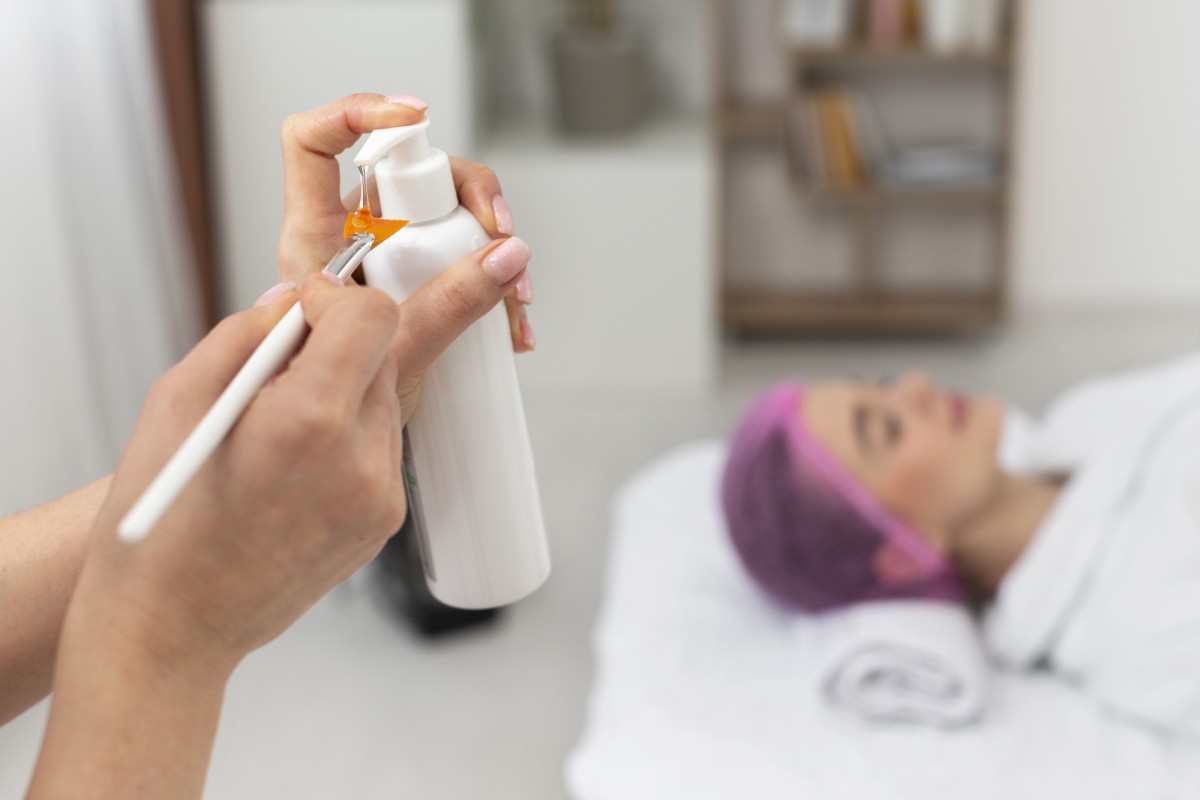 Превратите пустой флакон дезодоранта в бьюти-гаджет: простой и бюджетный способ