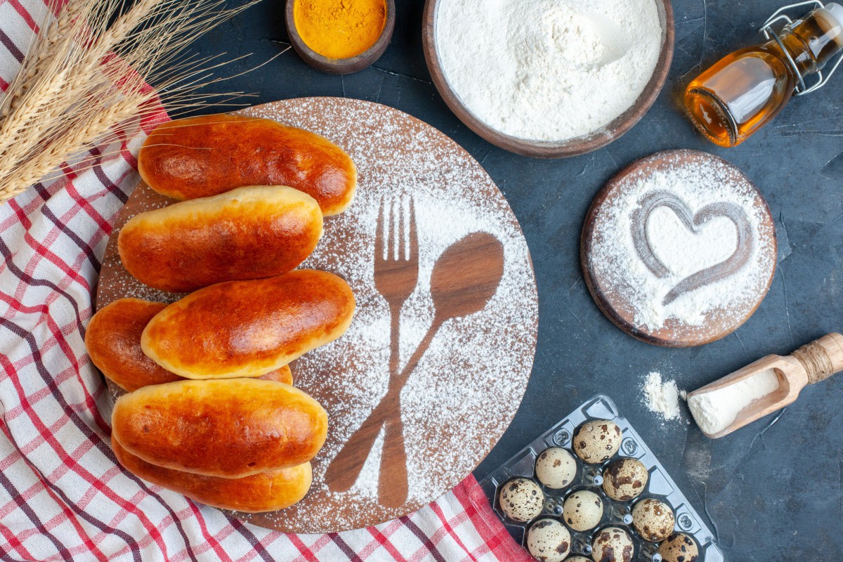 Сосиски в тесте: рецепт пышной и нежной выпечки