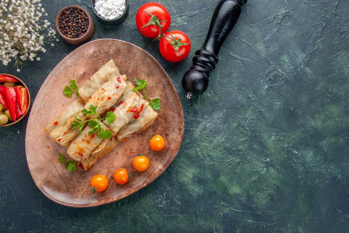 Блины с селедкой: бюджетная альтернатива дорогим начинкам