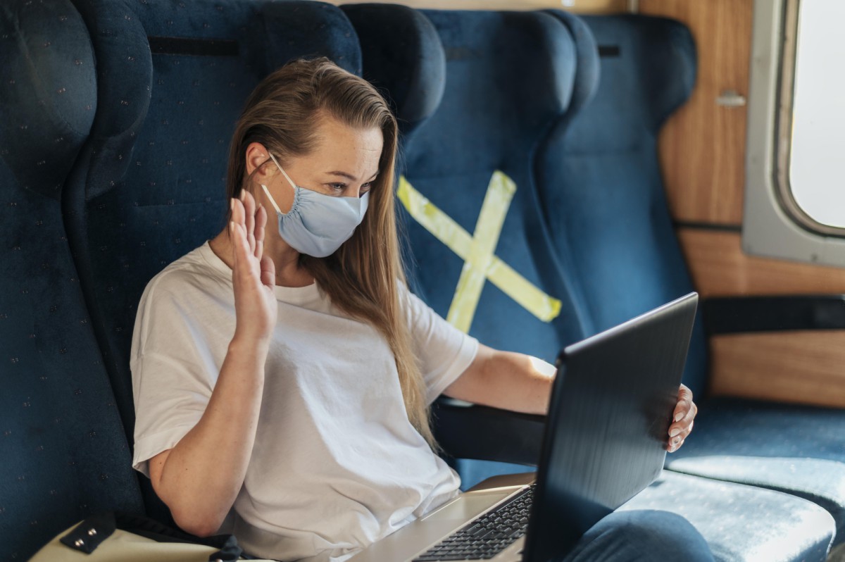 Почему важно надеть кислородную маску сначала на себя, а потом на ребёнка