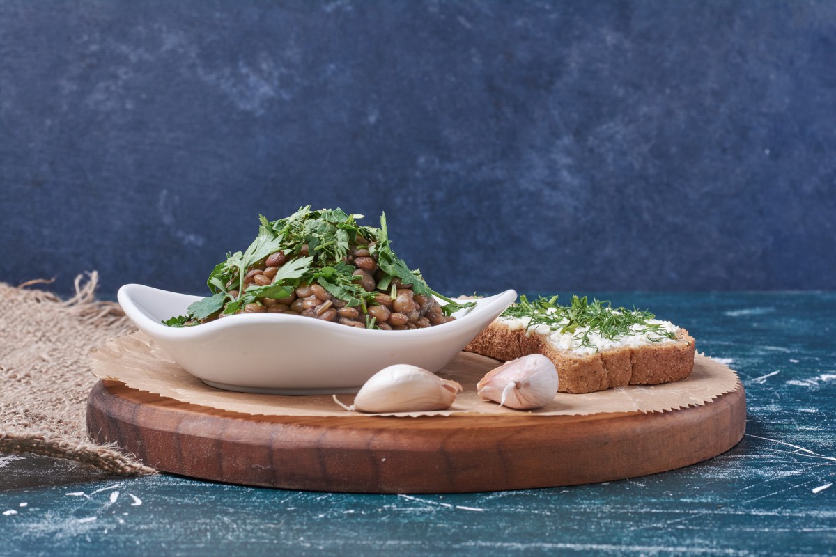 Изысканная закуска из доступных продуктов: намазка с печенью трески