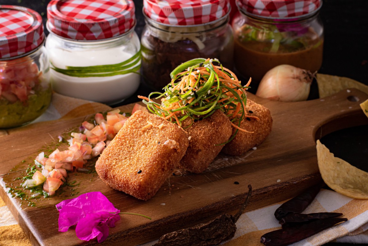 Рыбные котлеты из консервов: просто и вкусно