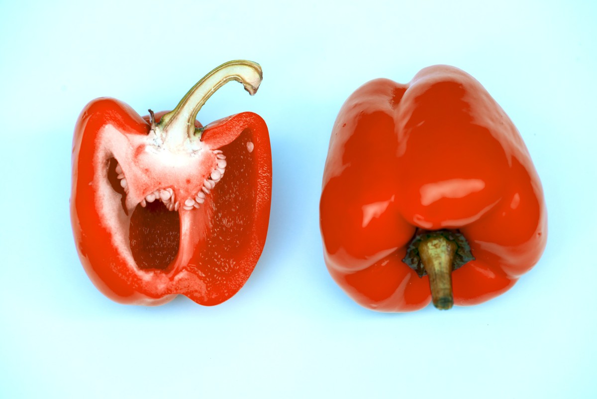 Нужно ли удалять коронный цветок у перца: мнение эксперта